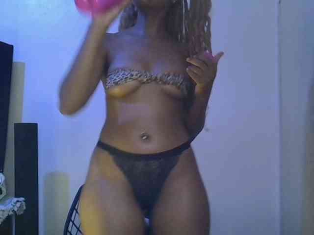 SpicyMackenzie1 webcam