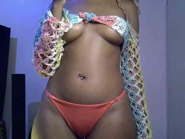 SpicyMackenzie1 webcam