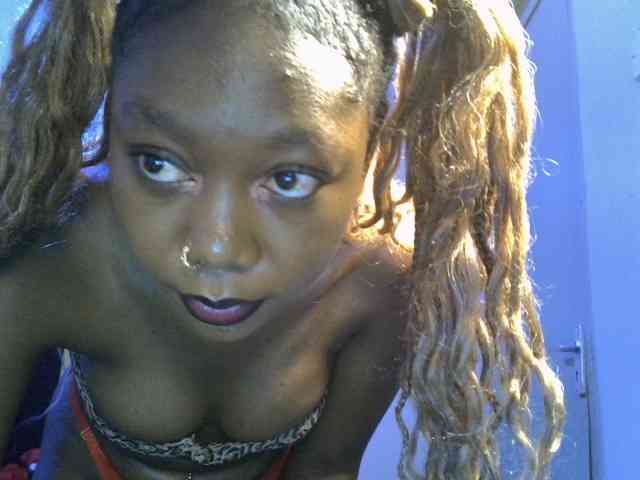 SpicyMackenzie1 webcam