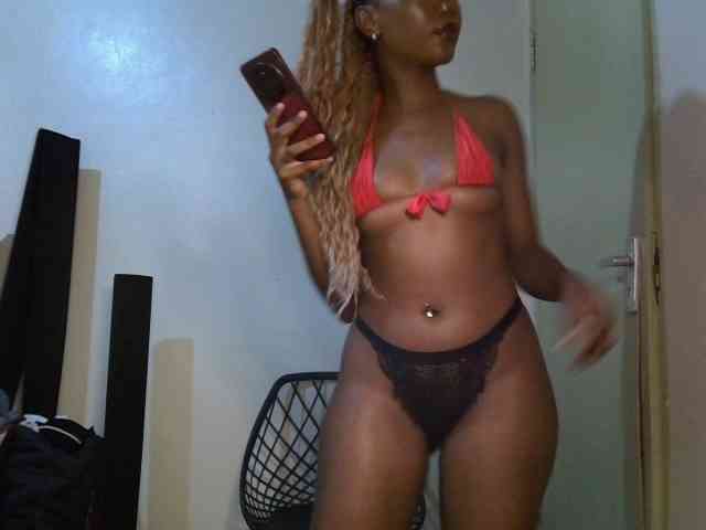 SpicyMackenzie1 webcam