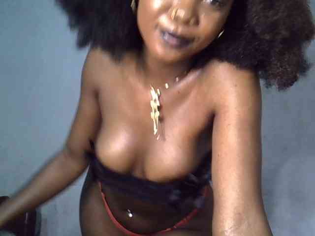 SpicyMackenzie1 webcam