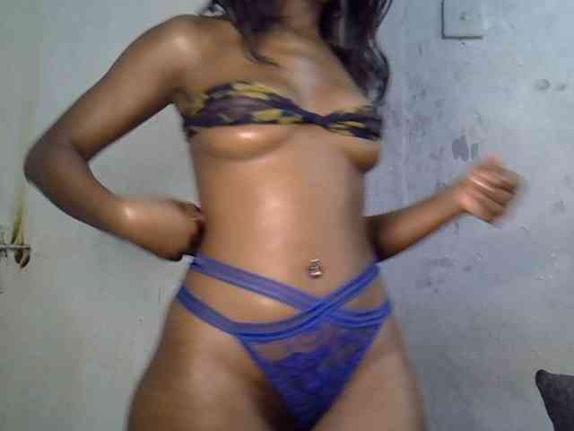 SpicyMackenzie1 webcam