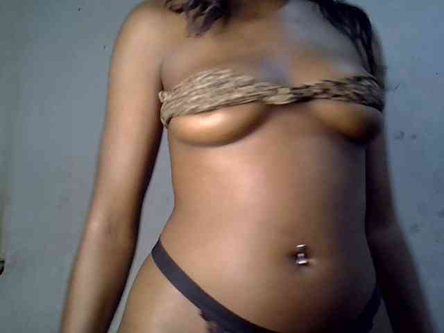 SpicyMackenzie1 webcam