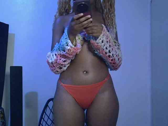 SpicyMackenzie1 webcam