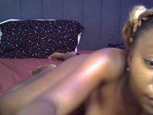 SpicyMackenzie1 webcam