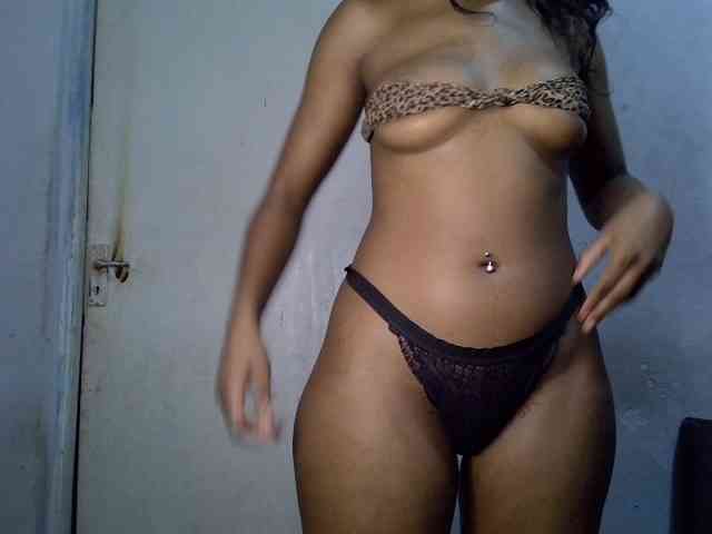 SpicyMackenzie1 webcam