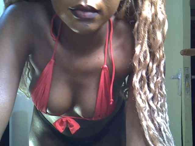 SpicyMackenzie1 webcam