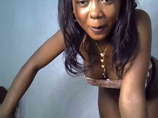 SpicyMackenzie1 webcam