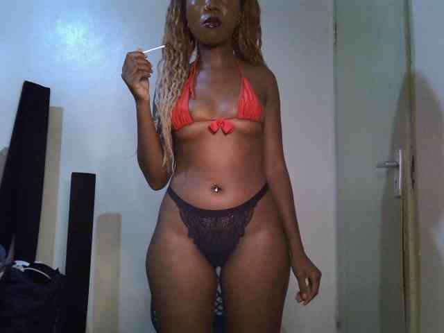 SpicyMackenzie1 webcam