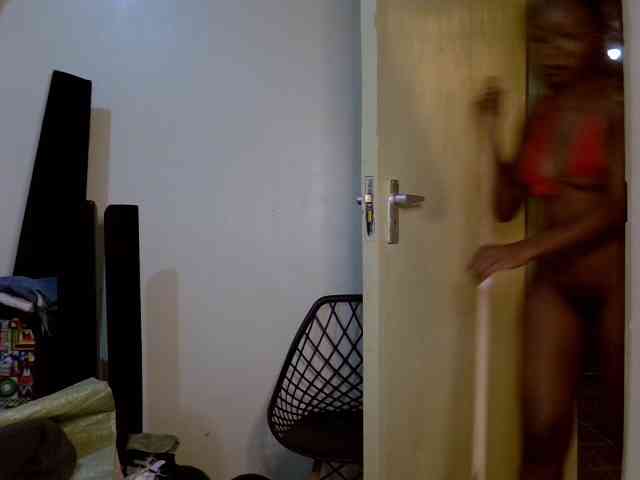 SpicyMackenzie1 webcam