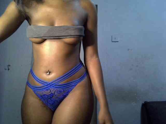 SpicyMackenzie1 webcam