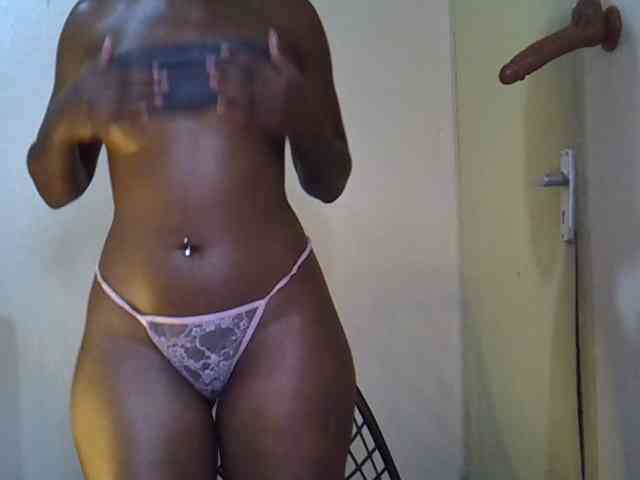 SpicyMackenzie1 webcam