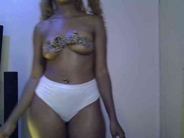 SpicyMackenzie1 webcam