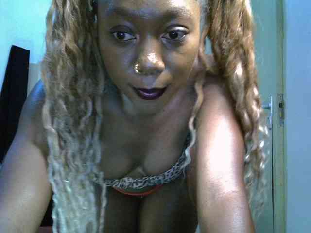 SpicyMackenzie1 webcam