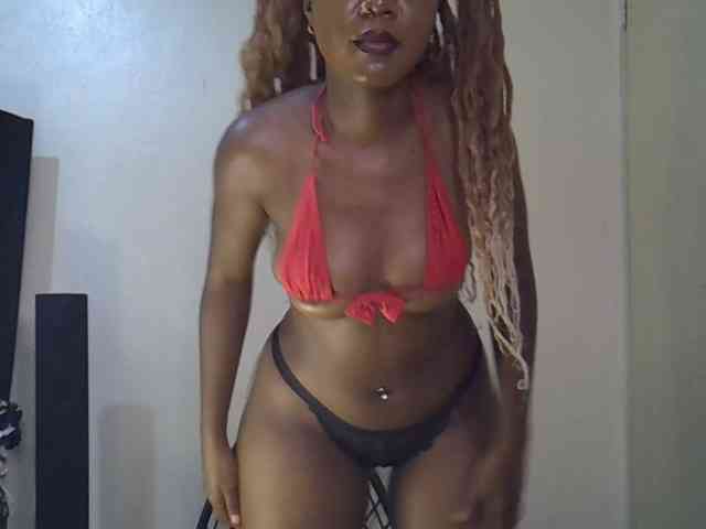 SpicyMackenzie1 webcam