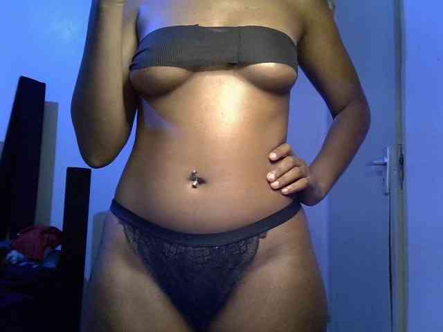 SpicyMackenzie1 webcam