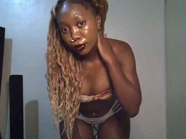 SpicyMackenzie1 SpicyMackenzie1