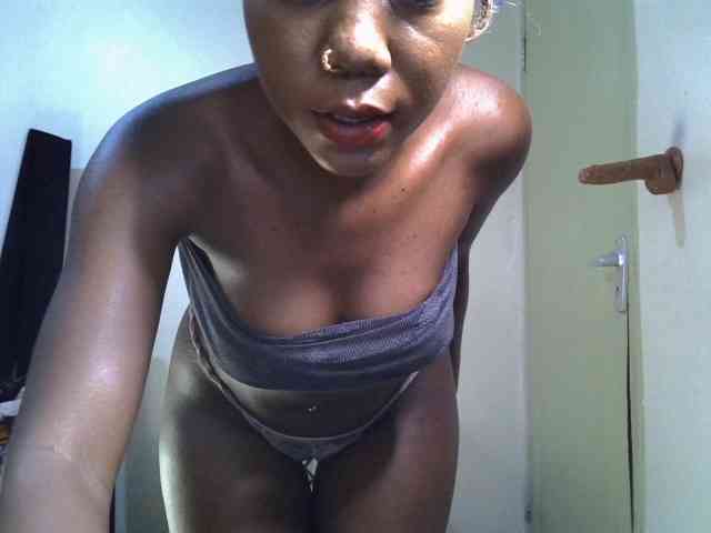 SpicyMackenzie1 webcam