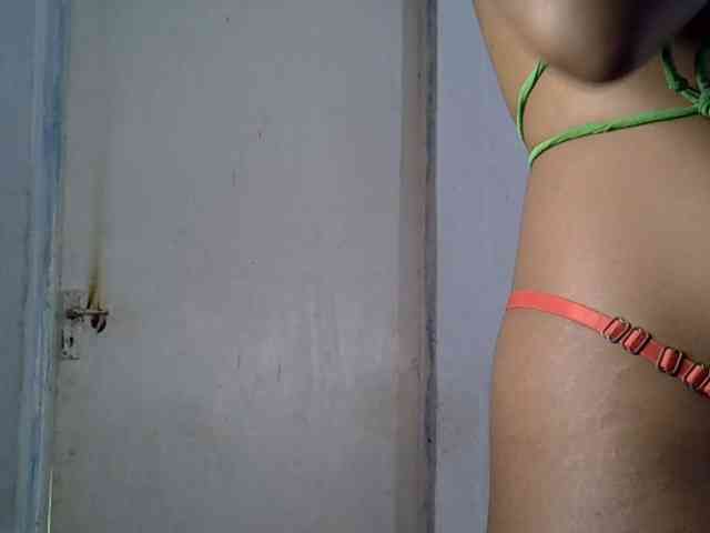 SpicyMackenzie1 webcam