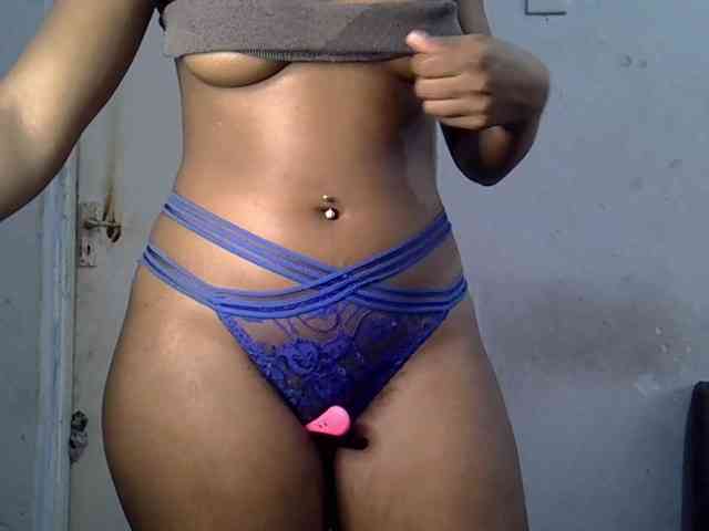 SpicyMackenzie1 webcam