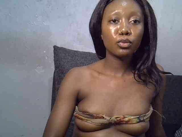 SpicyMackenzie1 webcam