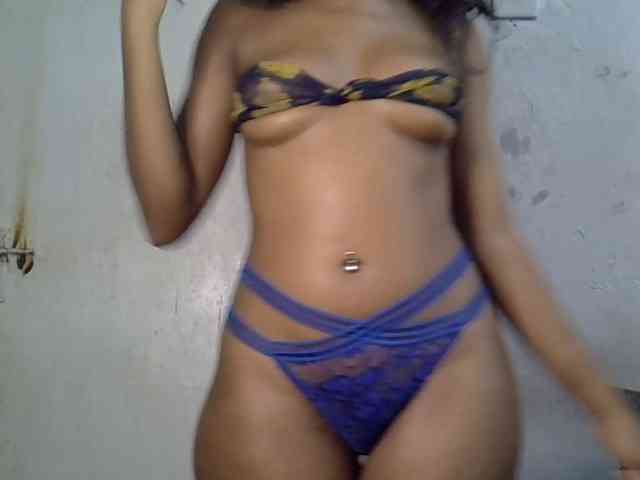 SpicyMackenzie1 webcam