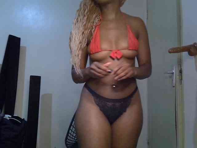 SpicyMackenzie1 webcam