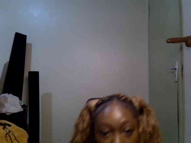 SpicyMackenzie1 webcam