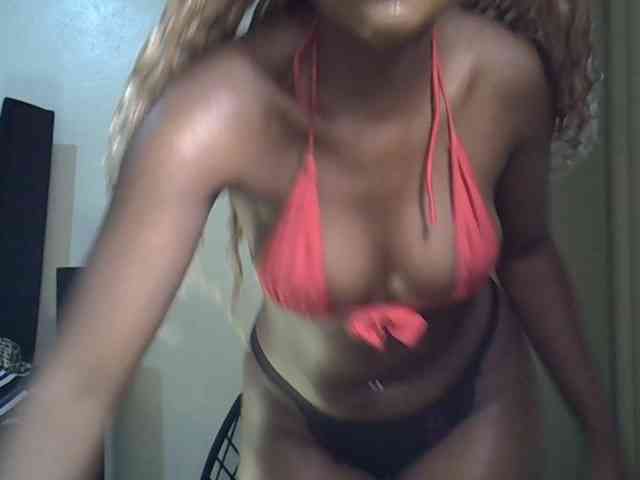 SpicyMackenzie1 webcam