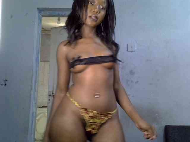 SpicyMackenzie1 webcam