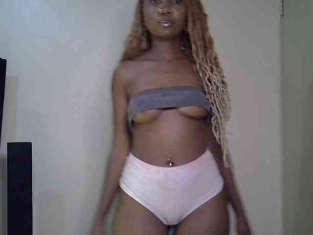 SpicyMackenzie1 webcam