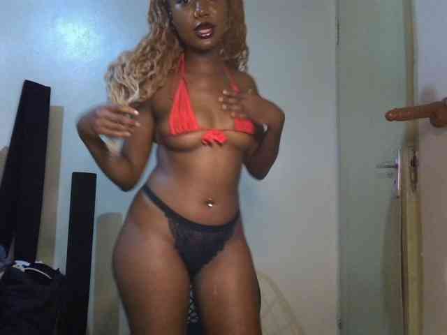 SpicyMackenzie1 webcam