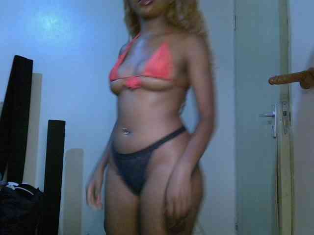 SpicyMackenzie1 webcam