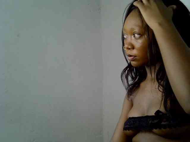 SpicyMackenzie1 webcam