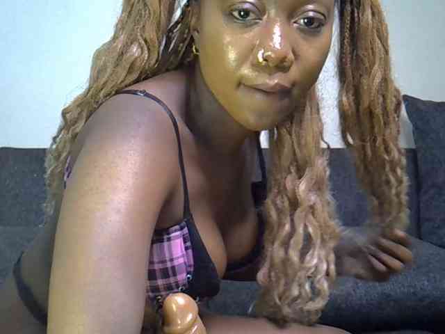 SpicyMackenzie1 webcam