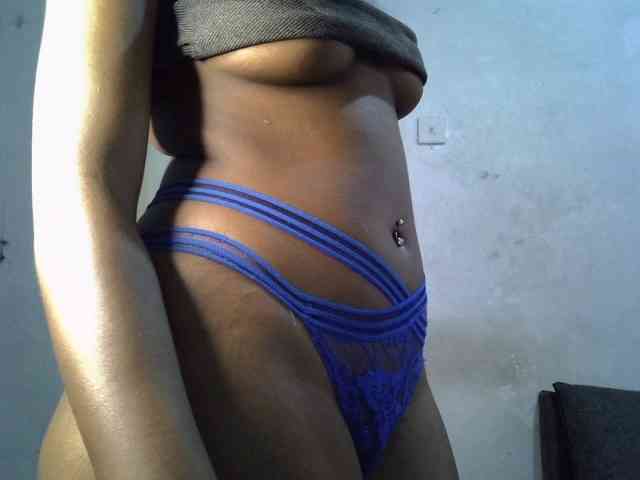 SpicyMackenzie1 webcam