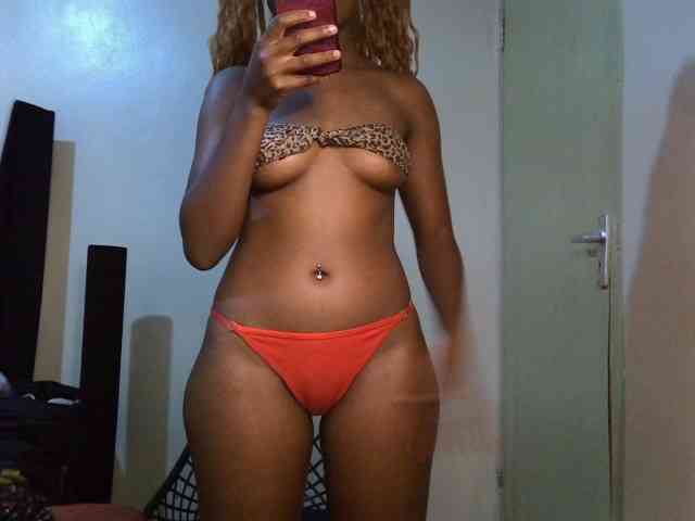 SpicyMackenzie1 webcam