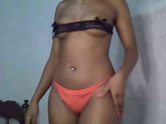 SpicyMackenzie1 webcam