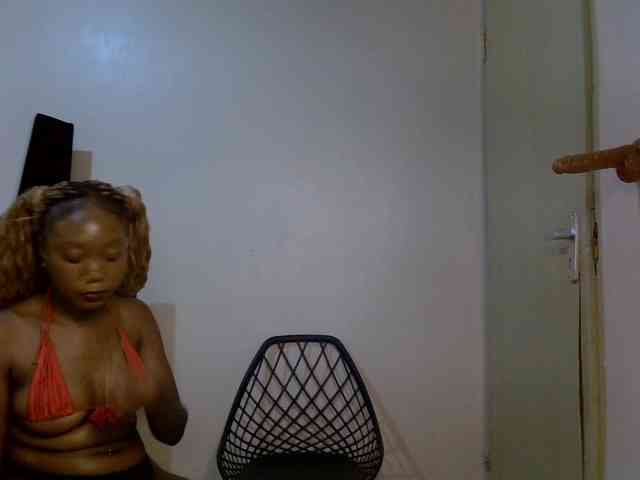 SpicyMackenzie1 webcam