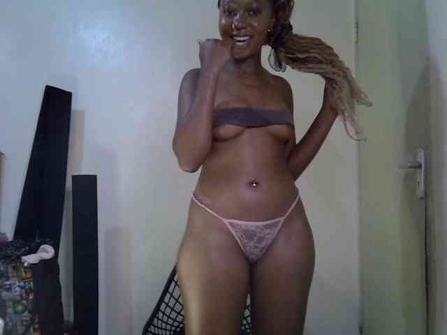 SpicyMackenzie1 webcam