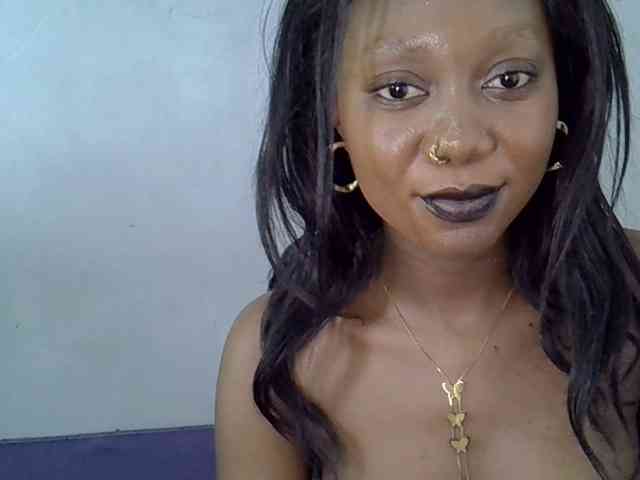 SpicyMackenzie1 webcam