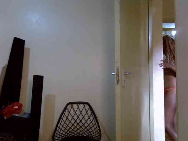 SpicyMackenzie1 webcam