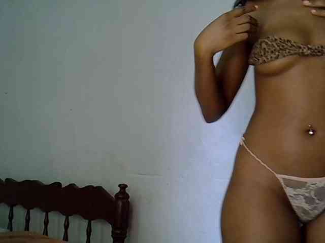 SpicyMackenzie1 webcam