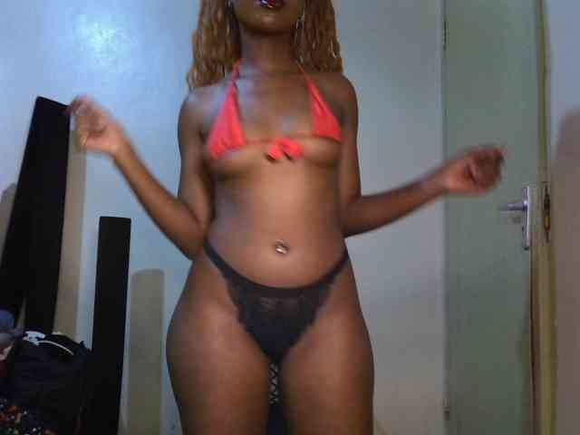 SpicyMackenzie1 webcam