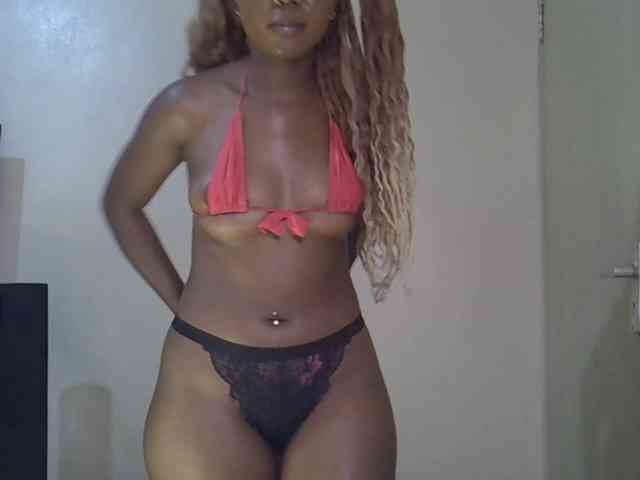 SpicyMackenzie1 webcam