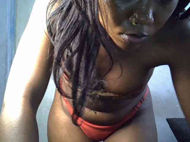 SpicyMackenzie1 webcam