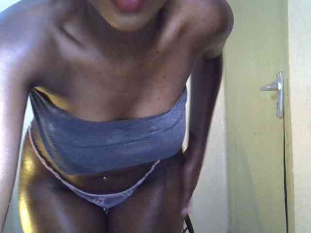 SpicyMackenzie1 webcam