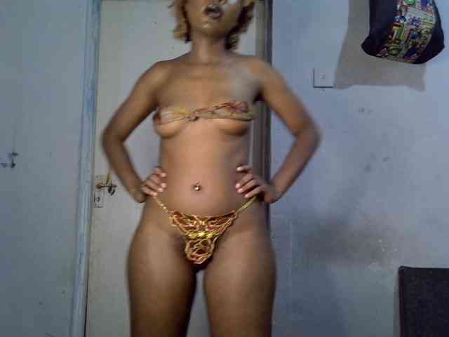 SpicyMackenzie1 webcam