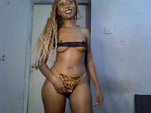 SpicyMackenzie1 webcam