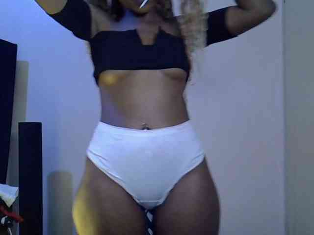 SpicyMackenzie1 webcam